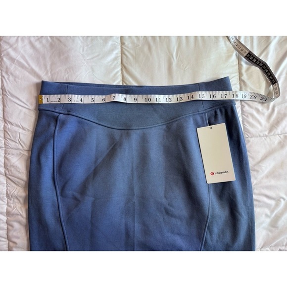 Lululemon Scuba High Rise Mini Skirt Oasis Blue XL NWT Activewear Athleisure - Picture 2 of 8